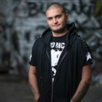 Имя артиста